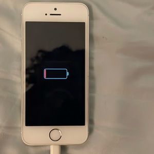 iPhone 5 unlocked, no scratches or cracks still working